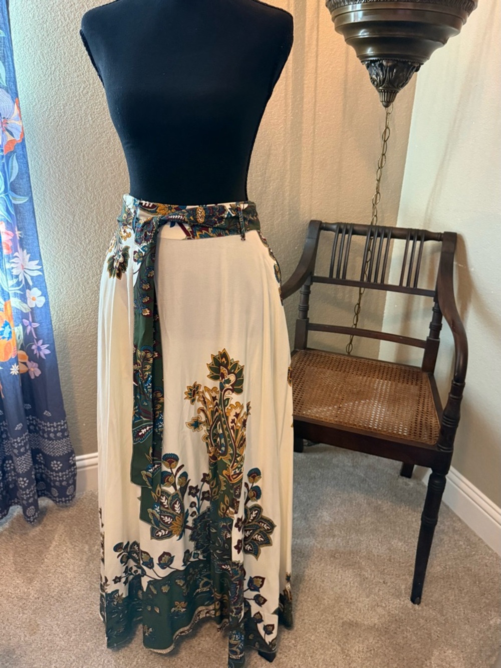 Kaktus Cream Maxi Skirt with Green Paisley Border and Tie